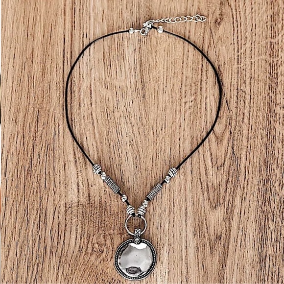 Handmade Bohemian Tribal Disk Necklace - Picture 3 of 7